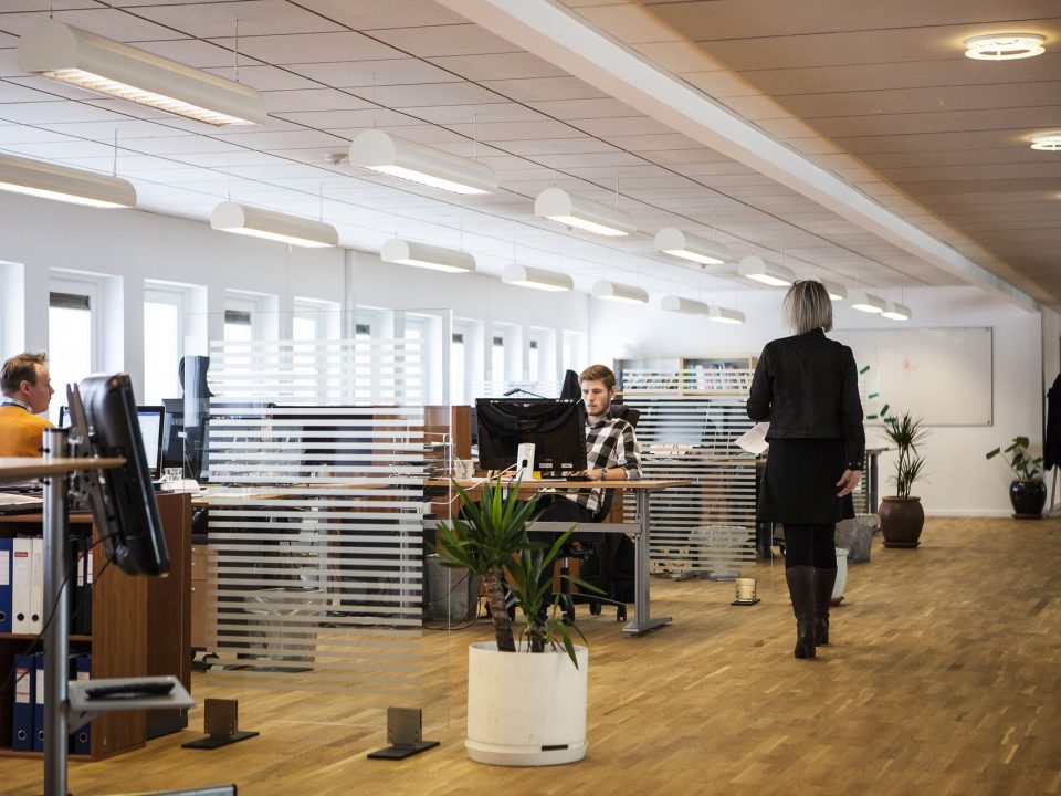 office-temperatura-ambiente-produtividade-hall